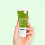 The Derma Co Oil-Free Daily Face Moisturizer - 100 g - Image 2